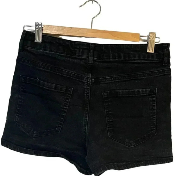 Forever 21 black denim shorts size 29 EUC - Picture 8 of 11